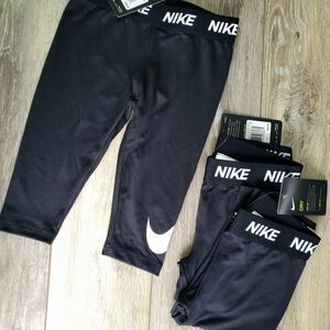 Girl's Nike DRI-FIT Black Capri-length Leggings in sizes 5, 6, 6X